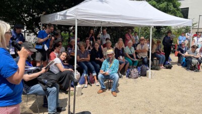 Gabi bei der Eröffnung