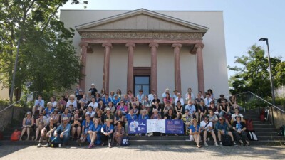 Gruppenfoto vor dem Mollerhaus