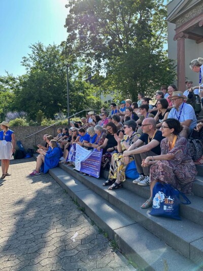 Gruppenfoto vor dem Mollerhaus